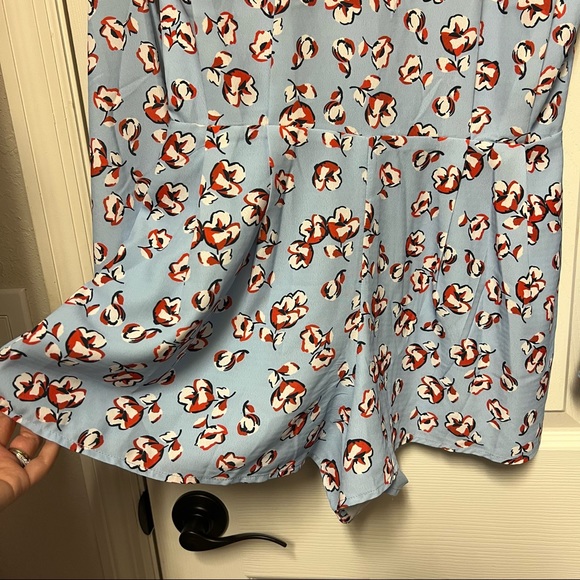 Nasty Gal long sleeves rompers - Picture 3 of 6